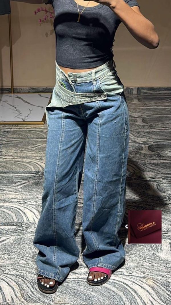 Luxury ladies boyfriend jeans In different designs